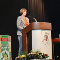 Grußwort von Landesministerin Frau Priska Hinz