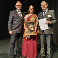 Herr Wehner (Obmann Finanzen), Honigkönigin Kathrin I. und Herr Ritz (ehem. 1. Vors. LHI)